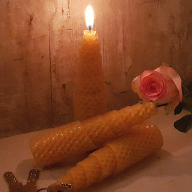 Vanity Wagon | Buy Pratha BEE Happy Pure Beeswax Hand-Rolled Tree Candle