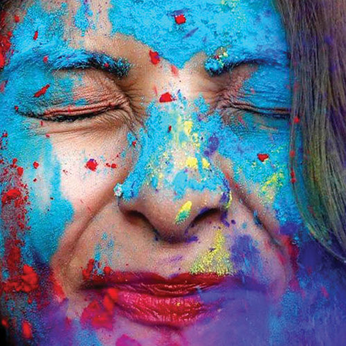 Tips To Prep Your Skin For Holi and Take Off Colour Safely