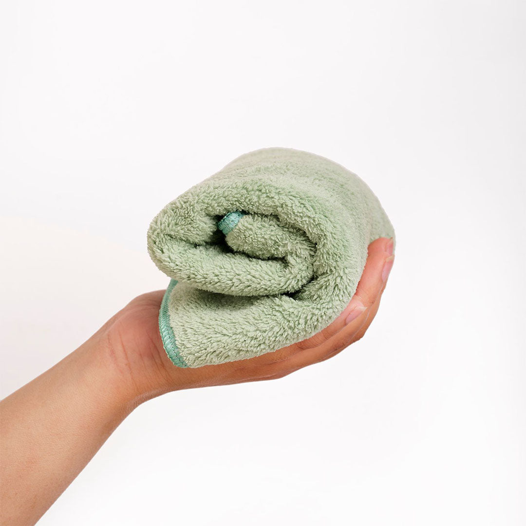 Personal Touch Skincare Feel Me Microfibre Face Cloth